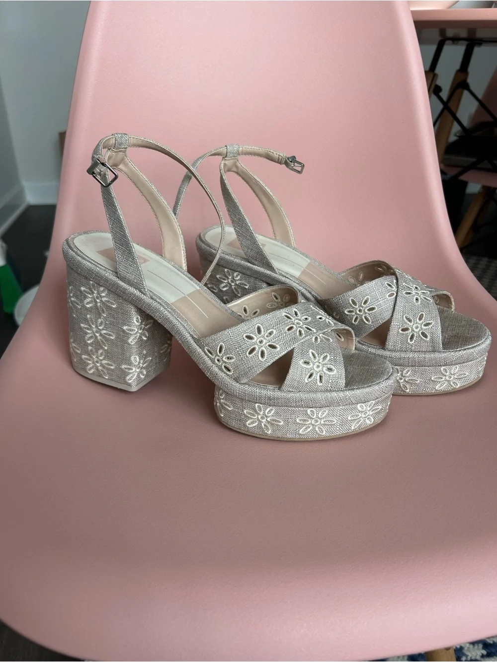 Dolce Vita Women's Laisha Sandals